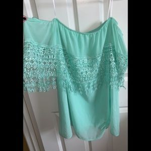 Beautiful SEA BLUE BOUTIQUE crochet lace top
